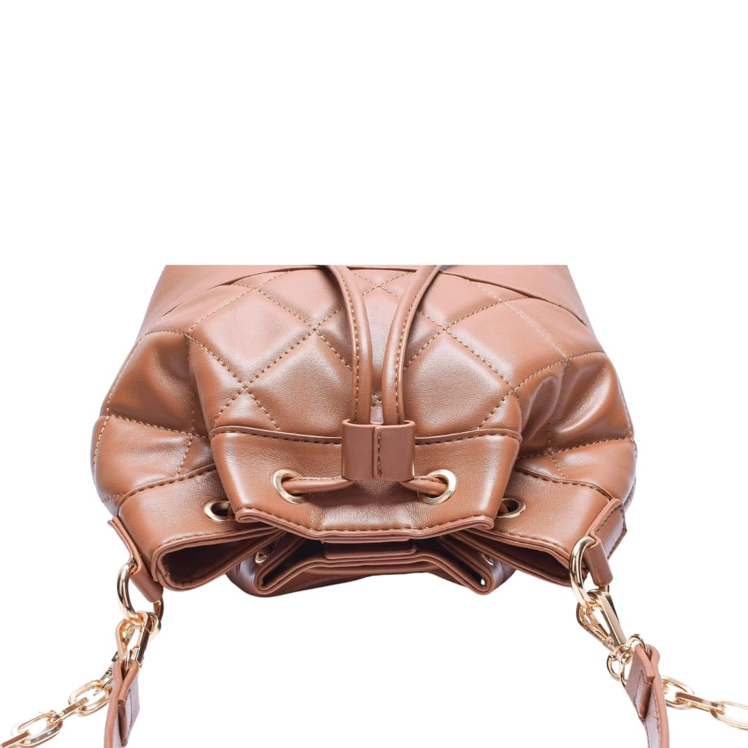 Bolsa Macadamia Bucket Matelasse Caramelo